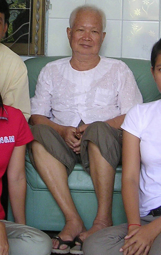 旧ポル・ポト政権のキュー・サムファン議長、拘束に異議申し立て