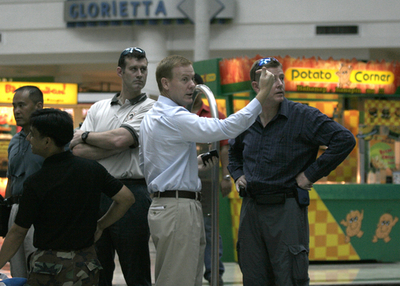 マニラのショッピングモール爆破事件、犠牲者11人に