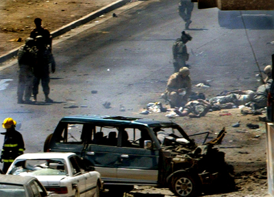 米軍輸送車の列に爆弾テロ、CBS報道カメラマンら2人死亡 - イラク