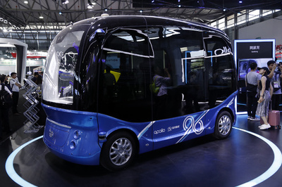 百度の自動運転バス量産開始 東京や深センで展開へ