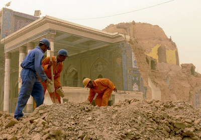 イラク、アスカリ聖廟の再建作業進む