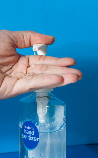 酒の代わりに除菌ジェル飲む10代が増加、米国