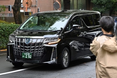 Japan kabuki actor convicted over parents' suicide