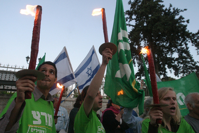 「ヒズボラとの戦闘は重大な失敗」、報告書がオルメルト首相の責任を追及 - イスラエル