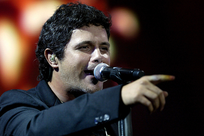 アレハンドロ・サンズ コロンビアでコンサート開催