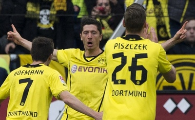 ドルトムントが快勝、レワンドフスキが素晴らしいゴール