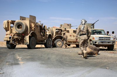 イエメンで自爆攻撃3件、市民含む22人死亡 ISが犯行声明