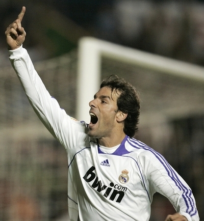 マンチェスター・シティ ファン・ニステルローイ獲得に白紙の小切手