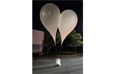 北朝鮮の「ごみ風船」で火災 ソウル市内のビル屋上