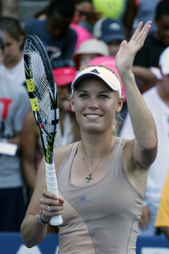 ボズニアツキ、髪がラケットに絡まるも3回戦へ 全米オープン