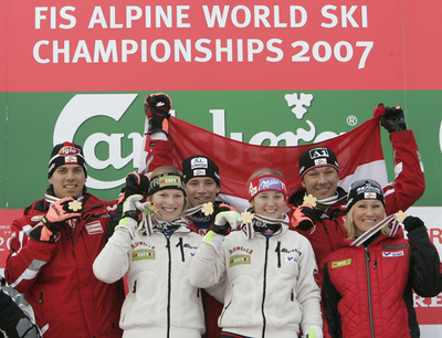 ＜アルペンスキー第39回世界選手権＞オーストリア、国別団体で金メダルを獲得 - スウェーデン