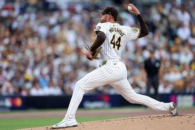 パドレスのマスグローブ投手、肘手術でPO登板不可能に