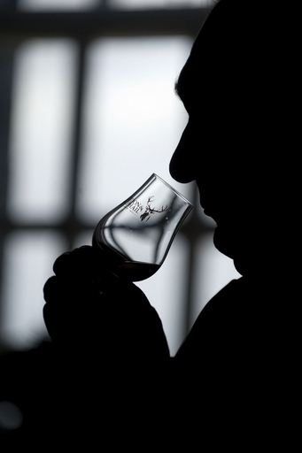 ウイスキーで年金不足額を穴埋め、英酒類大手が奇策