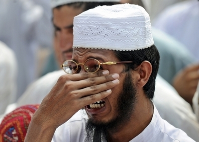 「赤いモスク」立てこもり事件から1年、イスラマバードで追悼集会