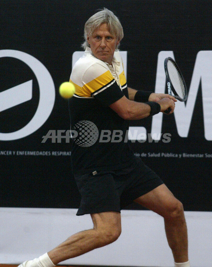 ボルグ氏とペッチ氏がエキシビション、30年前の全仏決勝の再現