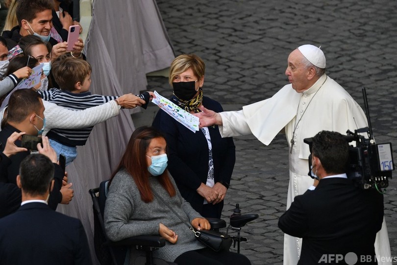 ローマ教皇、半年ぶりに対面で一般謁見 喜び語る