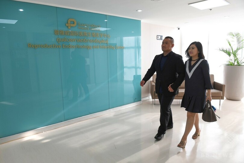一人っ子政策廃止で不妊治療ブーム、海外に渡る中国人夫婦