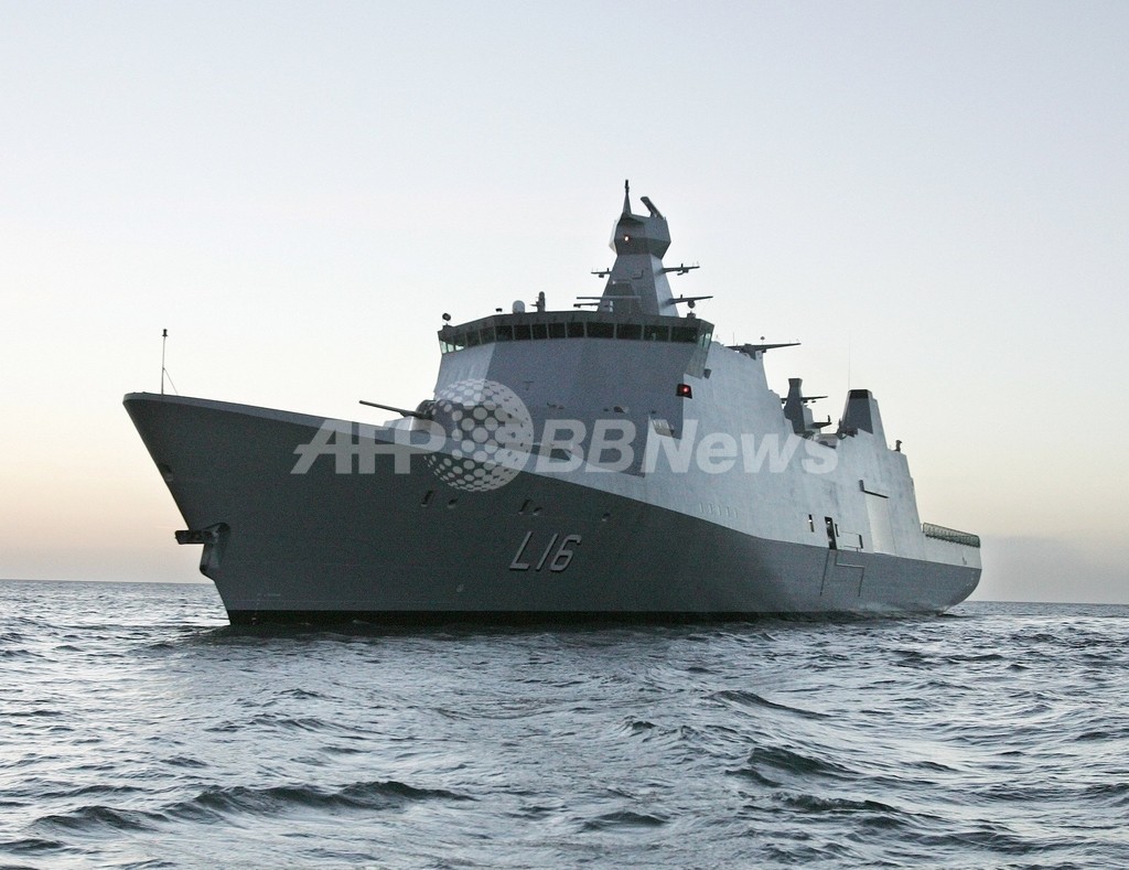 デンマーク海軍が不審船を発見、正体は泥酔船長の貨物船 デンマーク海軍が不審船を発見、正体は泥酔船長の貨物船