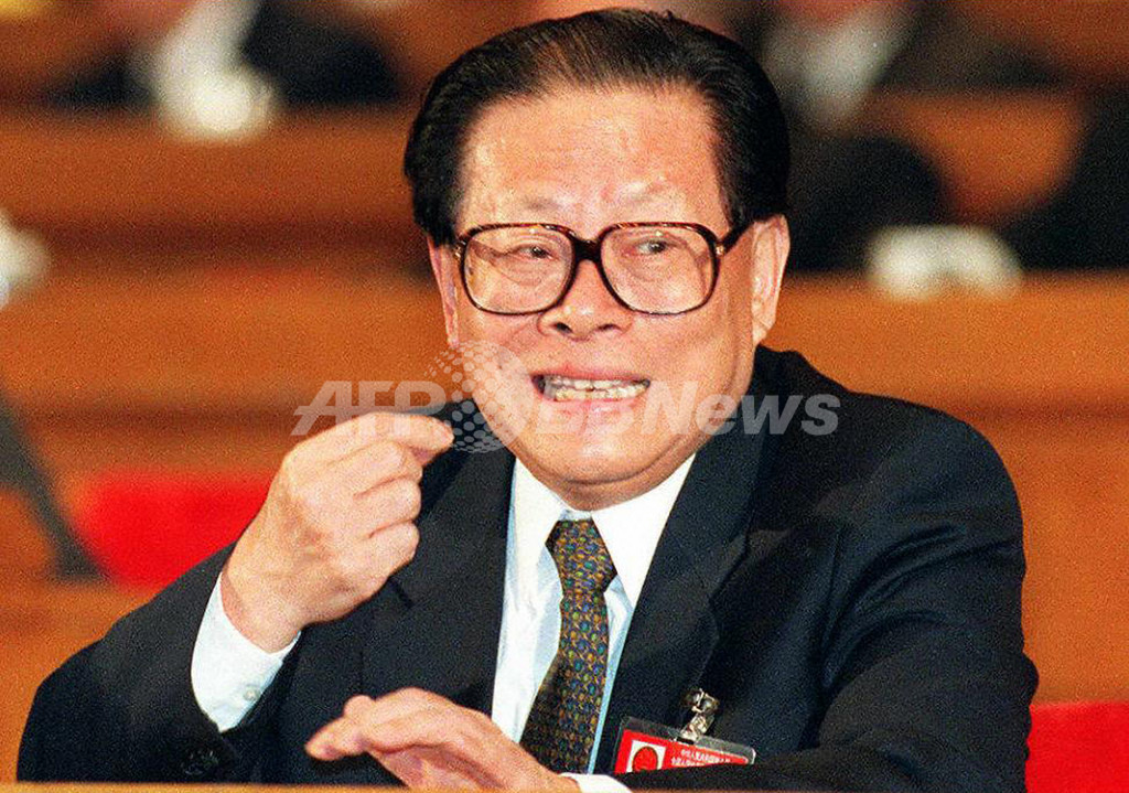 江沢民氏の死去説は「全くのうわさ」、新華社通信 江沢民氏の死去説は「全くのうわさ」、新華社通信