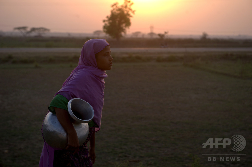 ロヒンギャ難民の最初の1家族5人、ミャンマーに帰還 ロヒンギャ難民の最初の1家族5人、ミャンマーに帰還