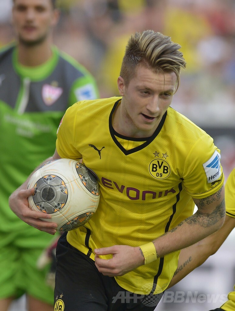 ドルトムントが逆転勝利、ロイスがハットトリック 写真10枚