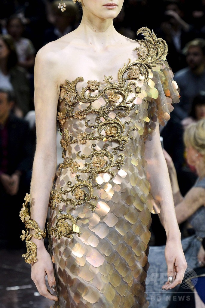 「グオ・ペイ」16/17年秋冬パリ・オートクチュール