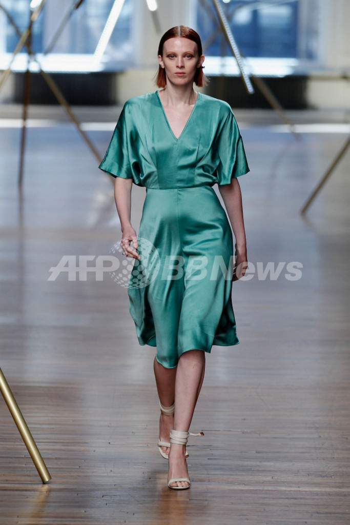 ＜14年春夏NYコレクション＞ジェイソン ウー