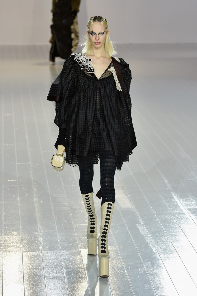 「マーク ジェイコブス」16/17年秋冬コレクション