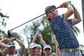 男子ゴルフ、リブゴルフ・インビテーショナル最終第8戦チーム戦、米マイアミ大会最終日。ショットを打つチーム主将のキャメロン・スミス（2022年10月30日撮影）。(c)Giorgio VIERA/ AFP