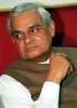 インド首相を3期務めたアタル・ビハリ・バジパイ氏。ニューデリーの自宅にて（1999年1月1日撮影）。(c)TEKEE TANWAR / AFP