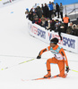ノルディックスキー世界選手権、クロスカントリー男子10キロクラシカル予選。転倒するベネズエラのエイドリアン・ソラーノ（2017年2月22日撮影）。(c)AFP/Jonathan NACKSTRAND