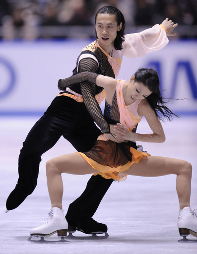 クィン・パン／ジャン・トン組 SPで首位につける、フィギュアGP第6戦