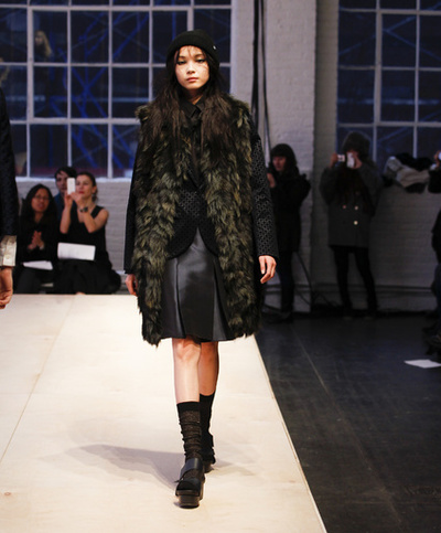 ＜13/14年秋冬NYコレクション＞アッシュ