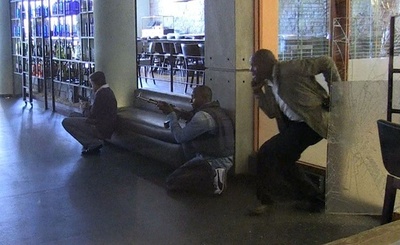 ケニア商業施設襲撃、カナダ人などの死亡確認 人質取って立てこもり