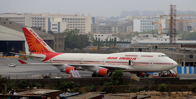 インド議員、客室乗務員を履物で25回たたく 座席めぐり口論