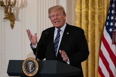 トランプ氏、学校の安全確保へ「権限のすべて尽くす」 米高校銃撃事件