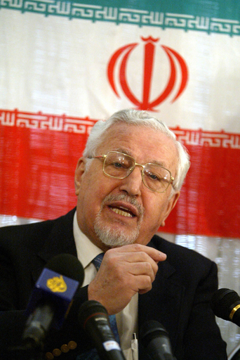 イラン当局、元外相や指導者側近など反体制派を拘束