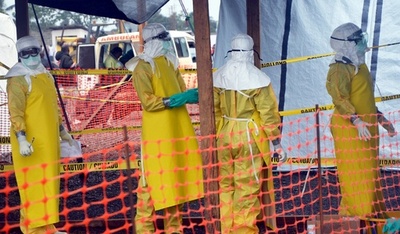 西アフリカのエボラ熱、医療従事者120人以上が犠牲に WHO