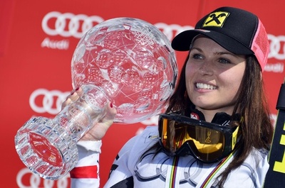フェニンガーが女子大回転で種目別優勝、アルペンスキーW杯