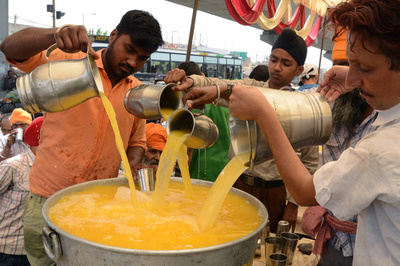 インドの熱波、死者2000人超える 南部2州で大きな被害