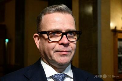 「ミス・フィンランド」と議員3人による「つり目」、東アジア人差別で炎上 首相らが火消し