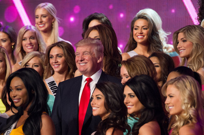 トランプ氏のファミリー企業、モデル事務所を閉鎖へ