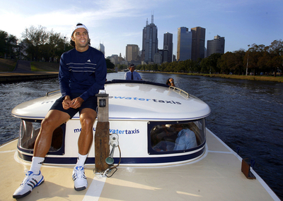 ＜テニス 07全豪オープン＞フェルナンド・ゴンザレス メルボルン市内で水上タクシーに乗船 - オーストラリア