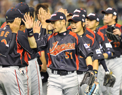 日本 韓国を7回コールドで下し2次ラウンド進出を決める、第2回WBC