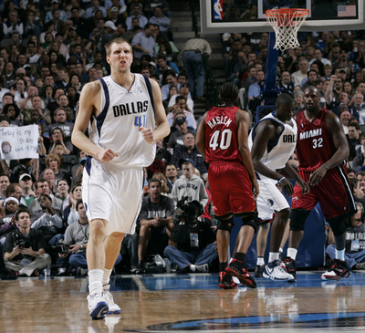 ＜06-07NBA＞マーベリックス ヒートを寄せ付けず10連勝を飾る - 米国