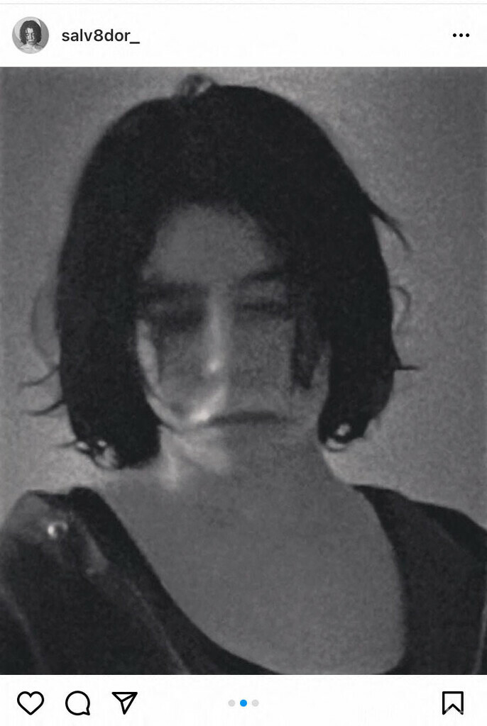 小さな町を襲った「悪夢」 米小学校乱射、悲しみに暮れる地元