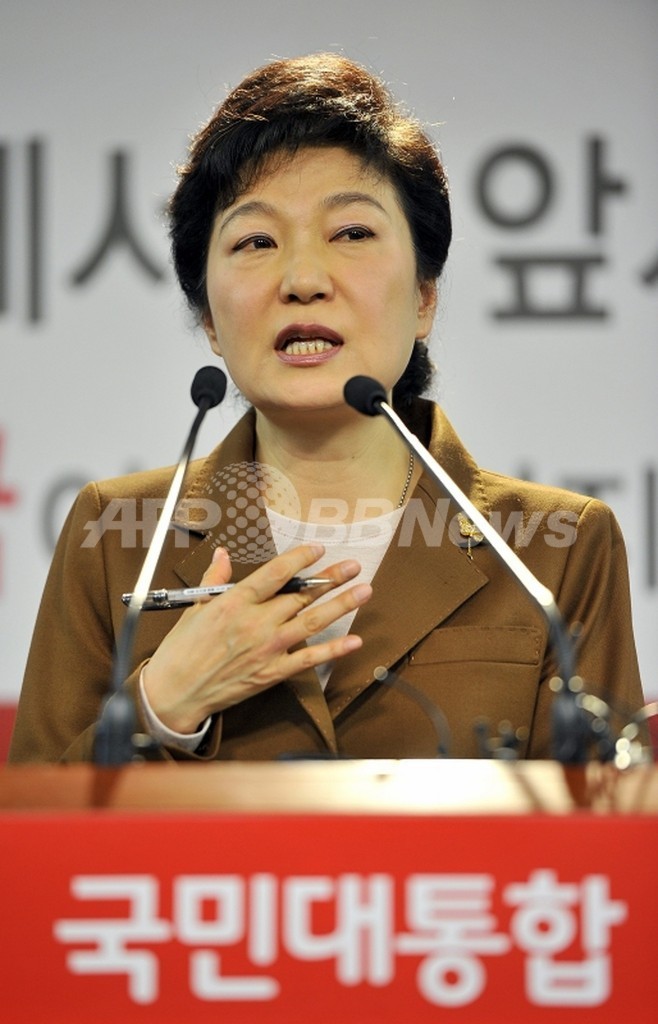 韓国大統領選、朴候補と文候補の一騎打ちに