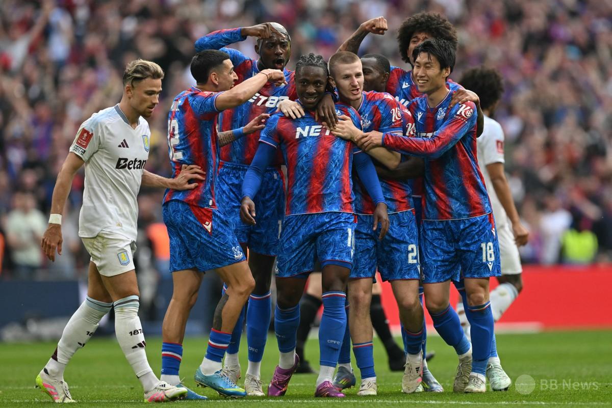 クリスタルパレスがFA杯決勝進出 アストン・ビラに3快勝 写真6枚 国際