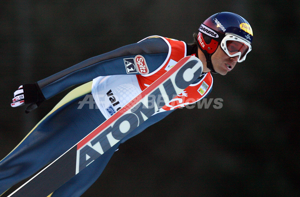 ＜ノルディックスキー複合 0607W杯・第9戦＞クリストフ・ビーラ 逆転で優勝し今季3勝目 イタリア 写真10枚 国際ニュース