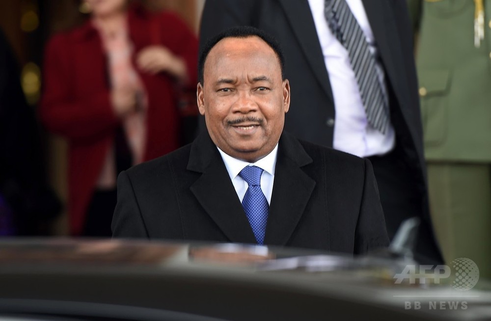 ニジェール大統領、「クーデターを阻止」と発表 写真1枚 国際ニュース:AFPBB News